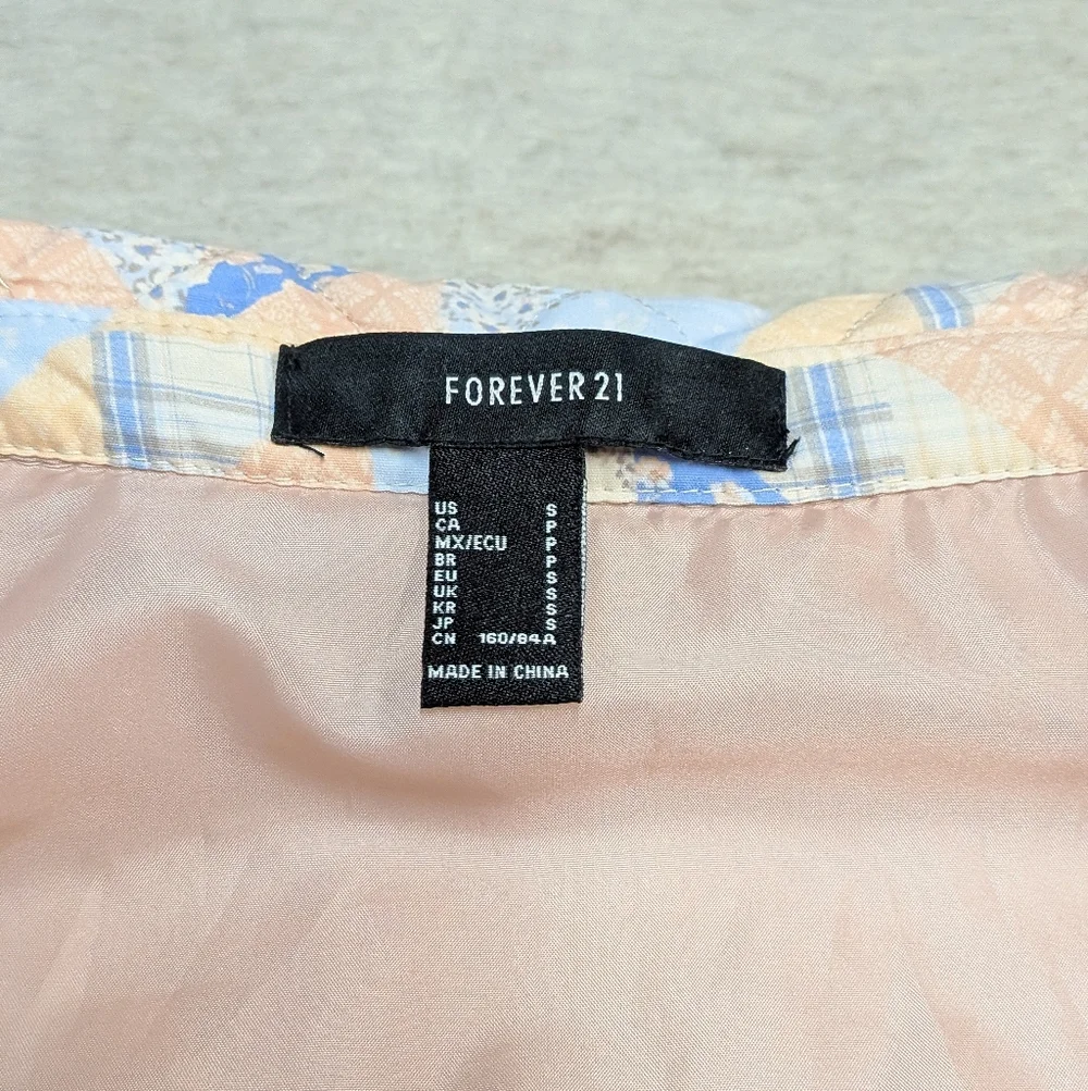 Forever 21 Pastel Quilted Puffer Jacket Oversized Spring Floral Barn Quilt Sz S - Picture 2 of 9